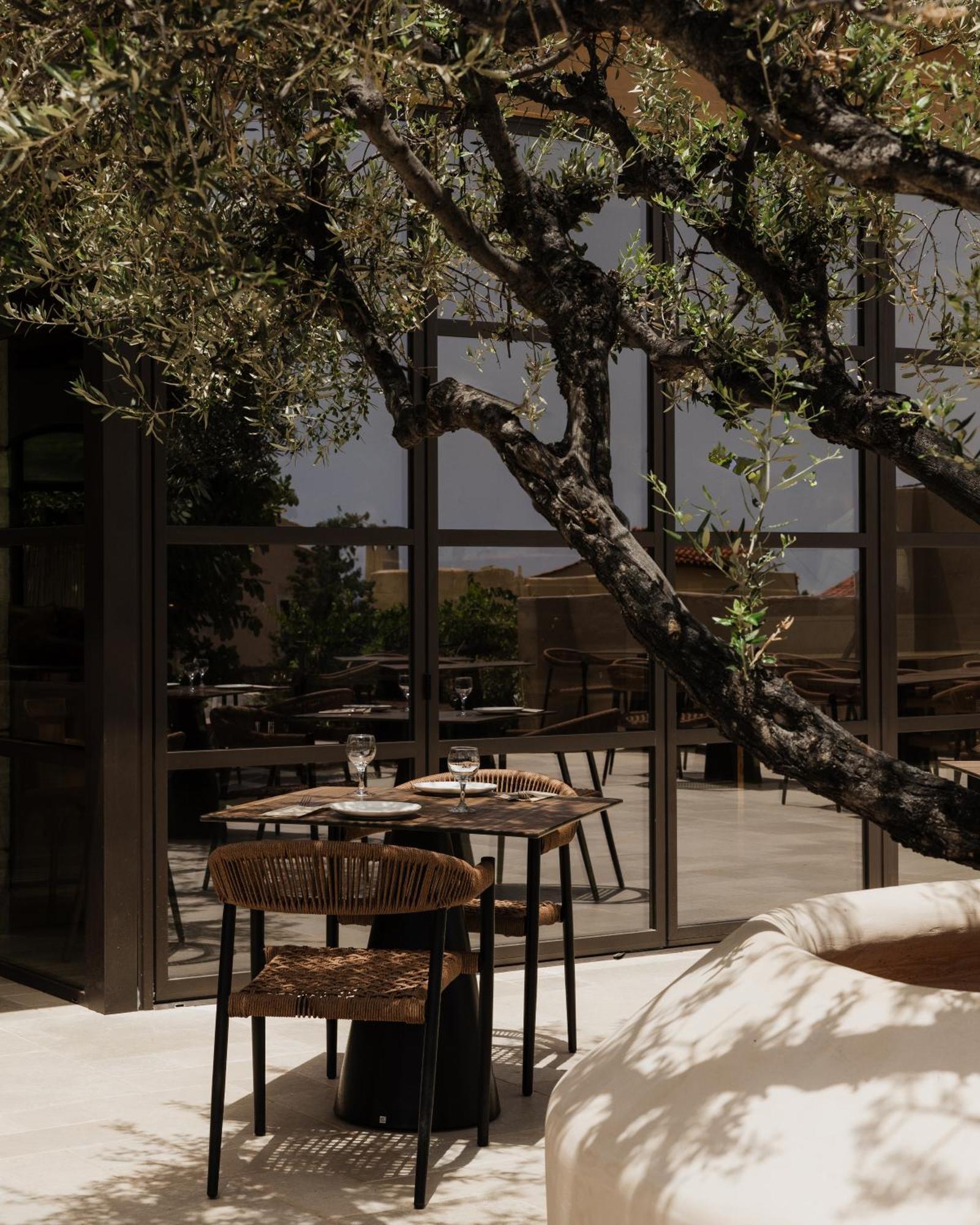 Momi Slow Living Hotel แอร์ซอนิสซอส ภายนอก รูปภาพ